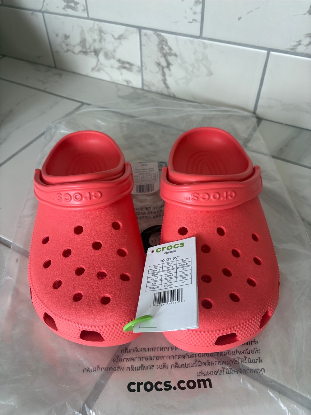 Crocs Classic Clog in Coral Pink - Women
